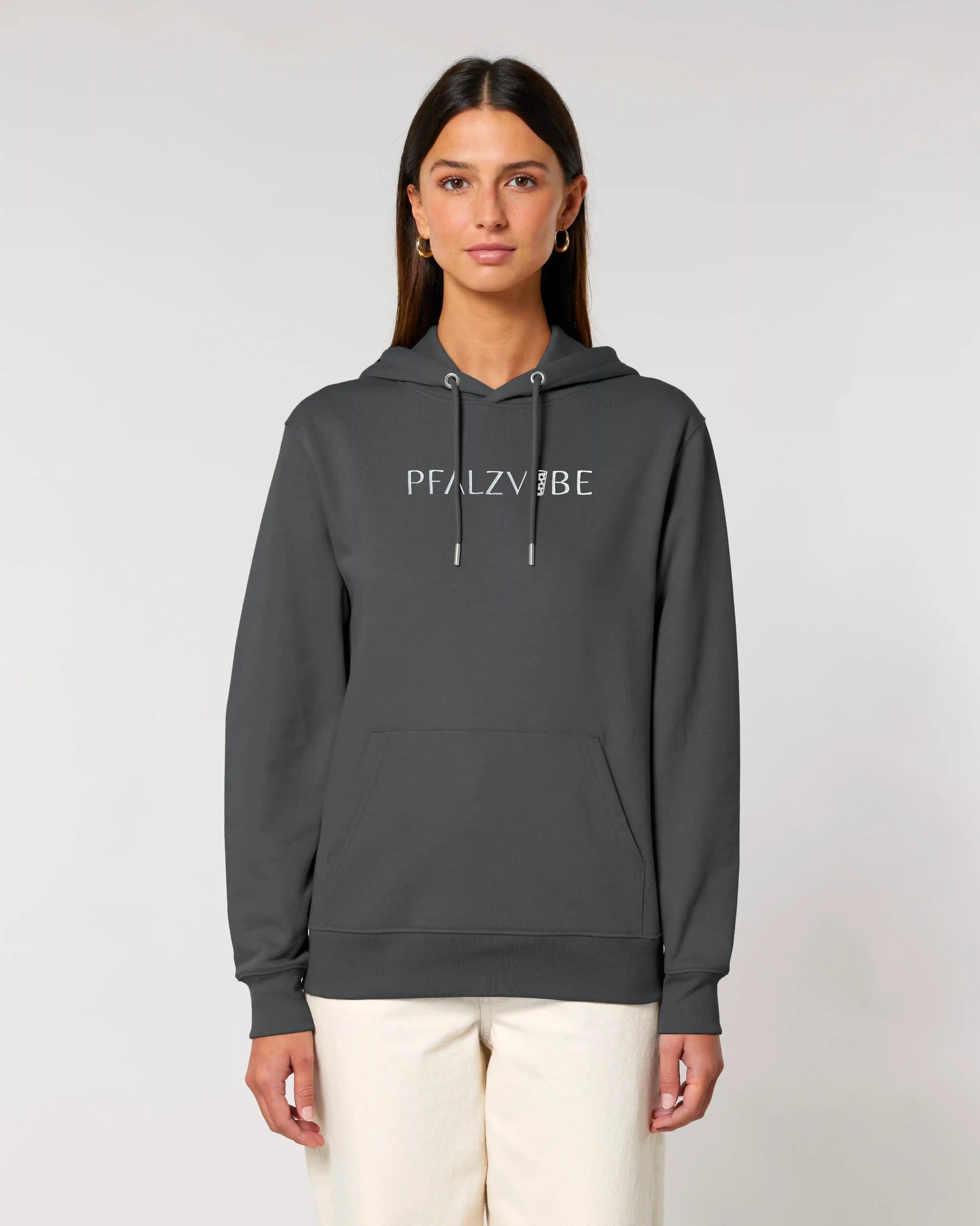 PFALZVIBE Premium Stick Hoodie – Produktbild – Bio Pfaelzer Streetwear | PFALZVIBE