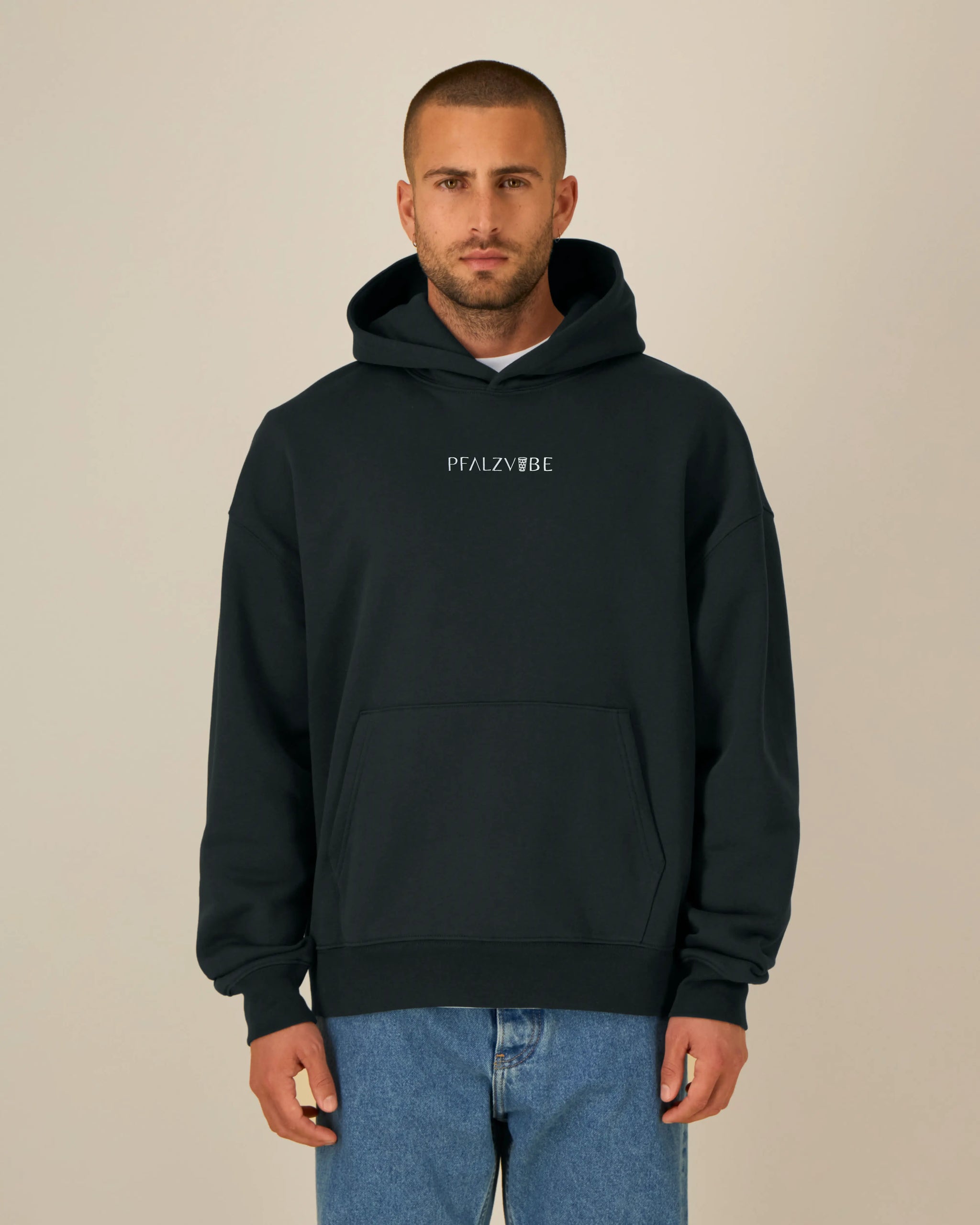 Pfalz DNA Hoodie – Rueckansicht – Bio Pfaelzer Streetwear | PFALZVIBE