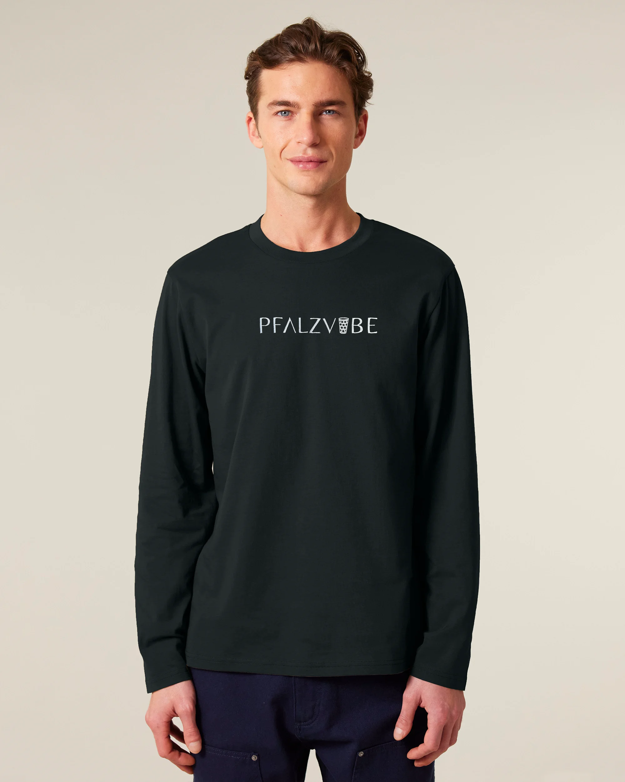 PFALZVIBE Premium Stick Langarmshirt – Produktbild – Bio Pfaelzer Streetwear | PFALZVIBE