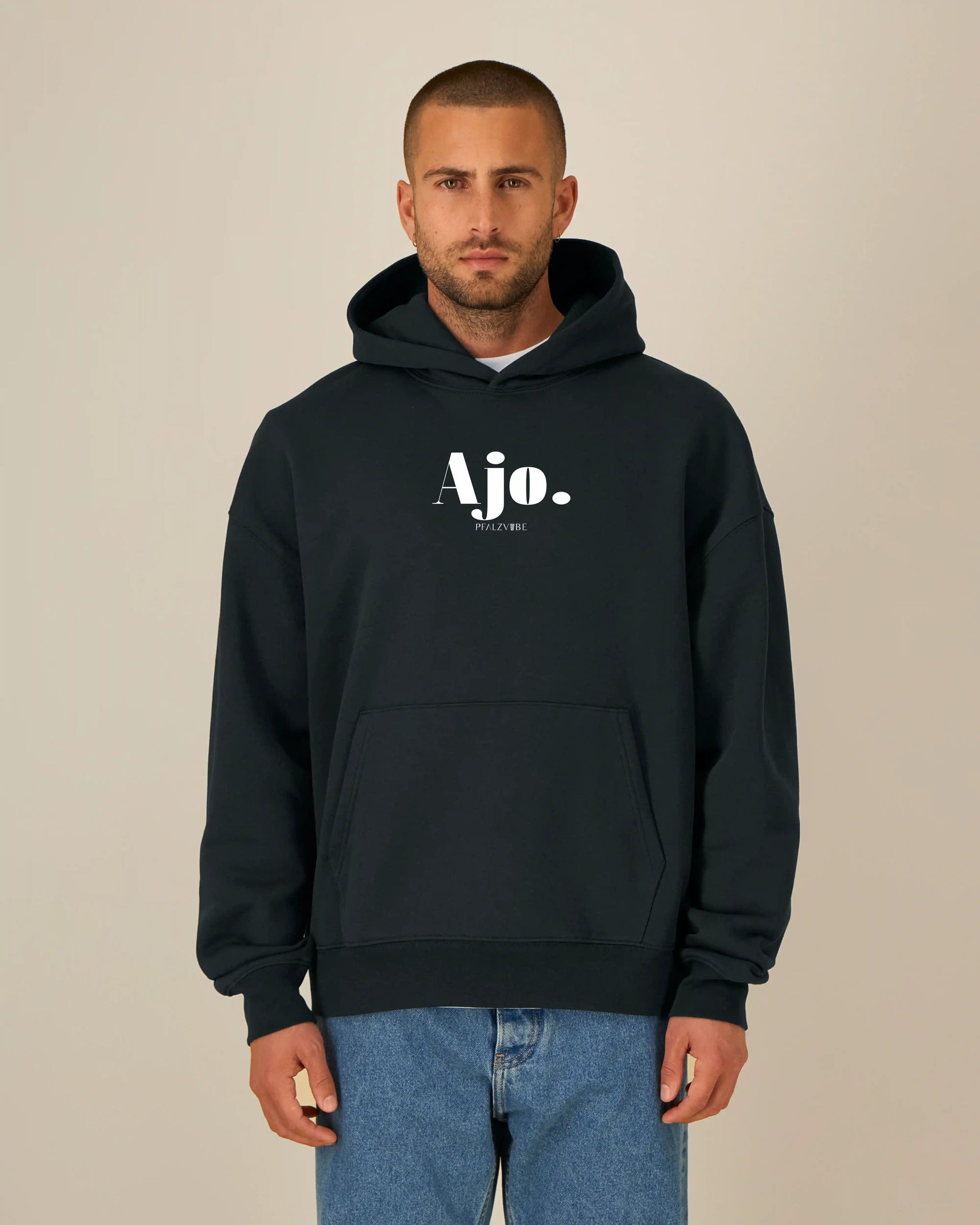 Ajo. Hoodie – Frontansicht – Bio Pfaelzer Streetwear | PFALZVIBE