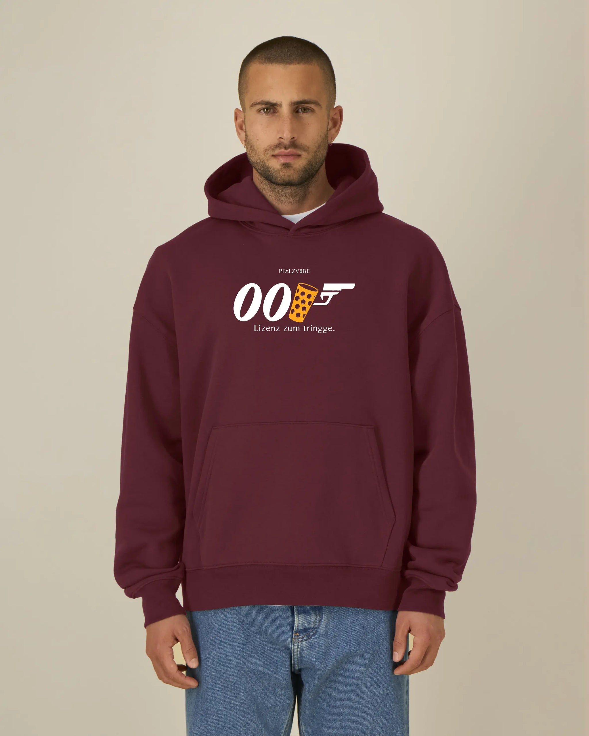 00Schorle Hoodie - Lizenz zum tringge. – Seitenansicht – Bio Pfaelzer Streetwear | PFALZVIBE