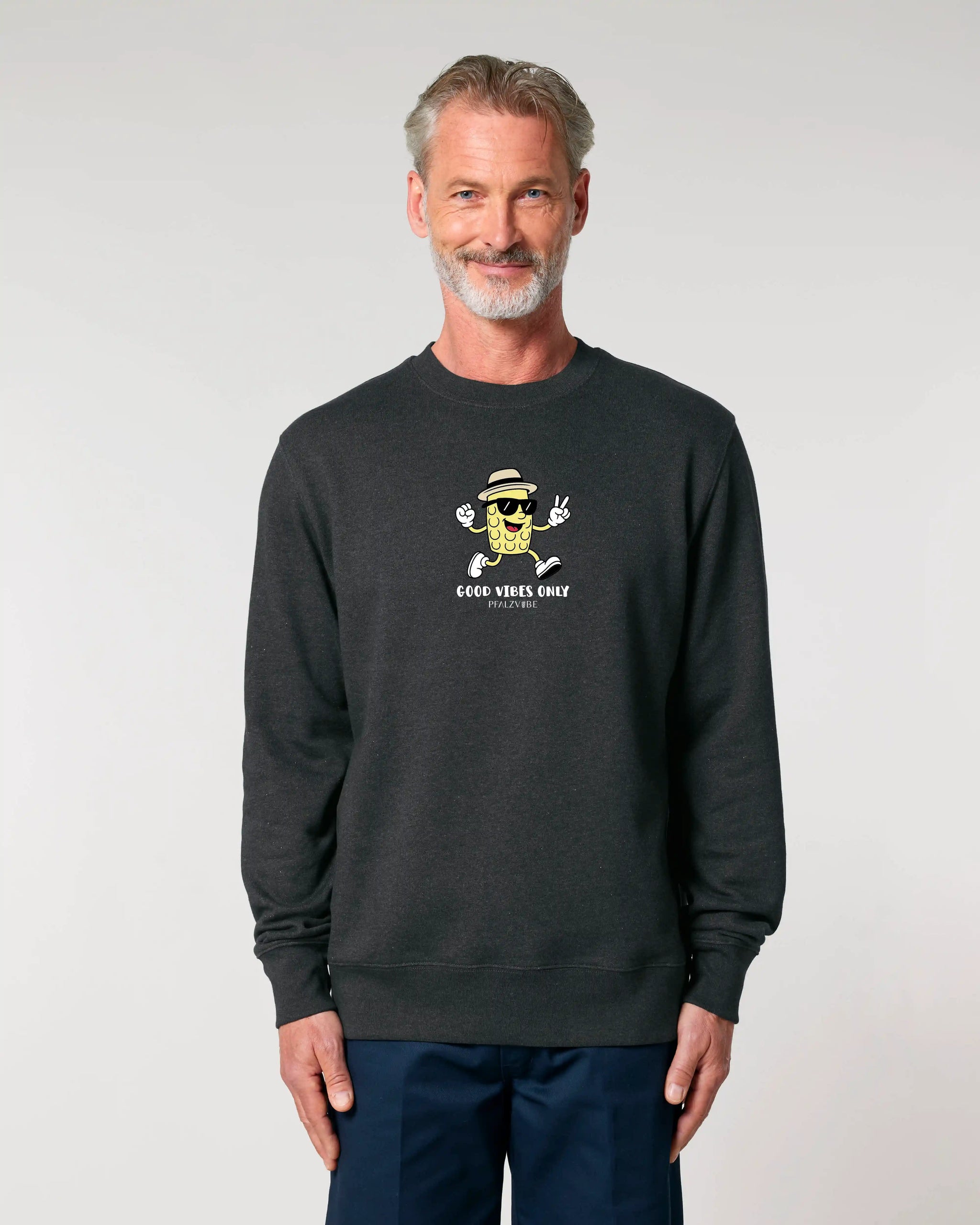 Good Vibes Only Pullover – Detailansicht – Bio Pfaelzer Streetwear | PFALZVIBE