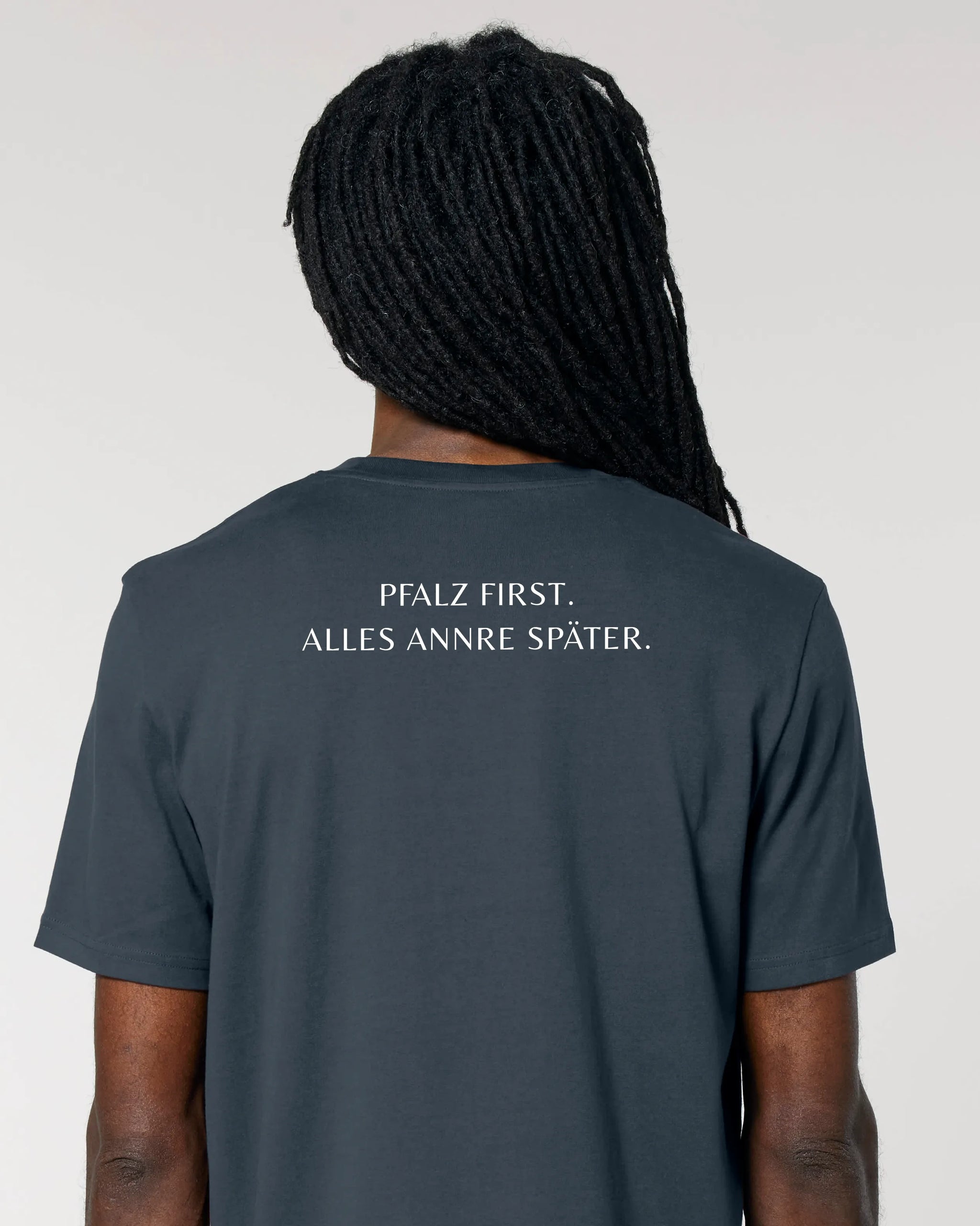 WOIWÄRTS Pfalz First T-Shirt – Rueckansicht – Bio Pfaelzer Streetwear | PFALZVIBE