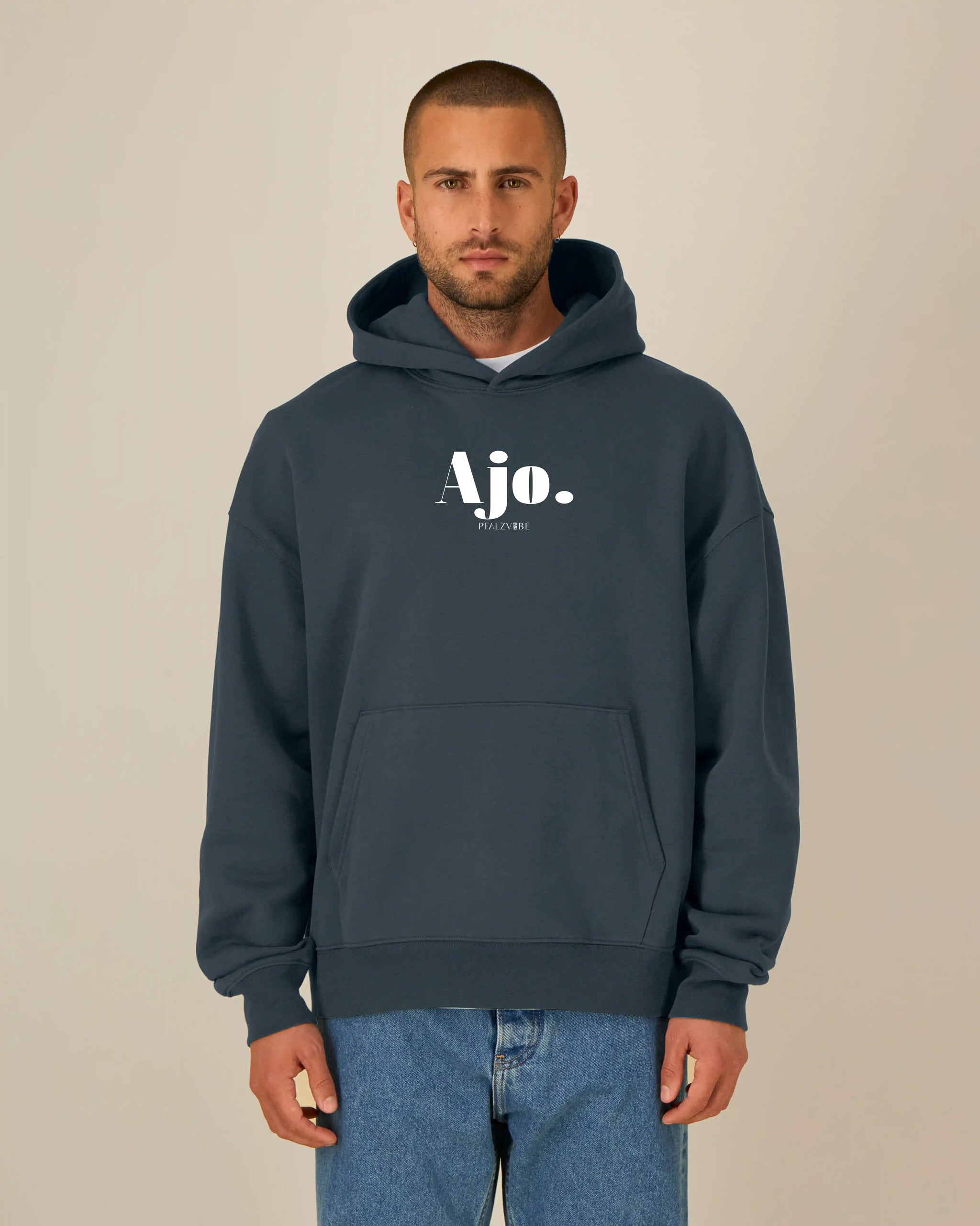 Ajo. Hoodie – Detailansicht – Bio Pfaelzer Streetwear | PFALZVIBE