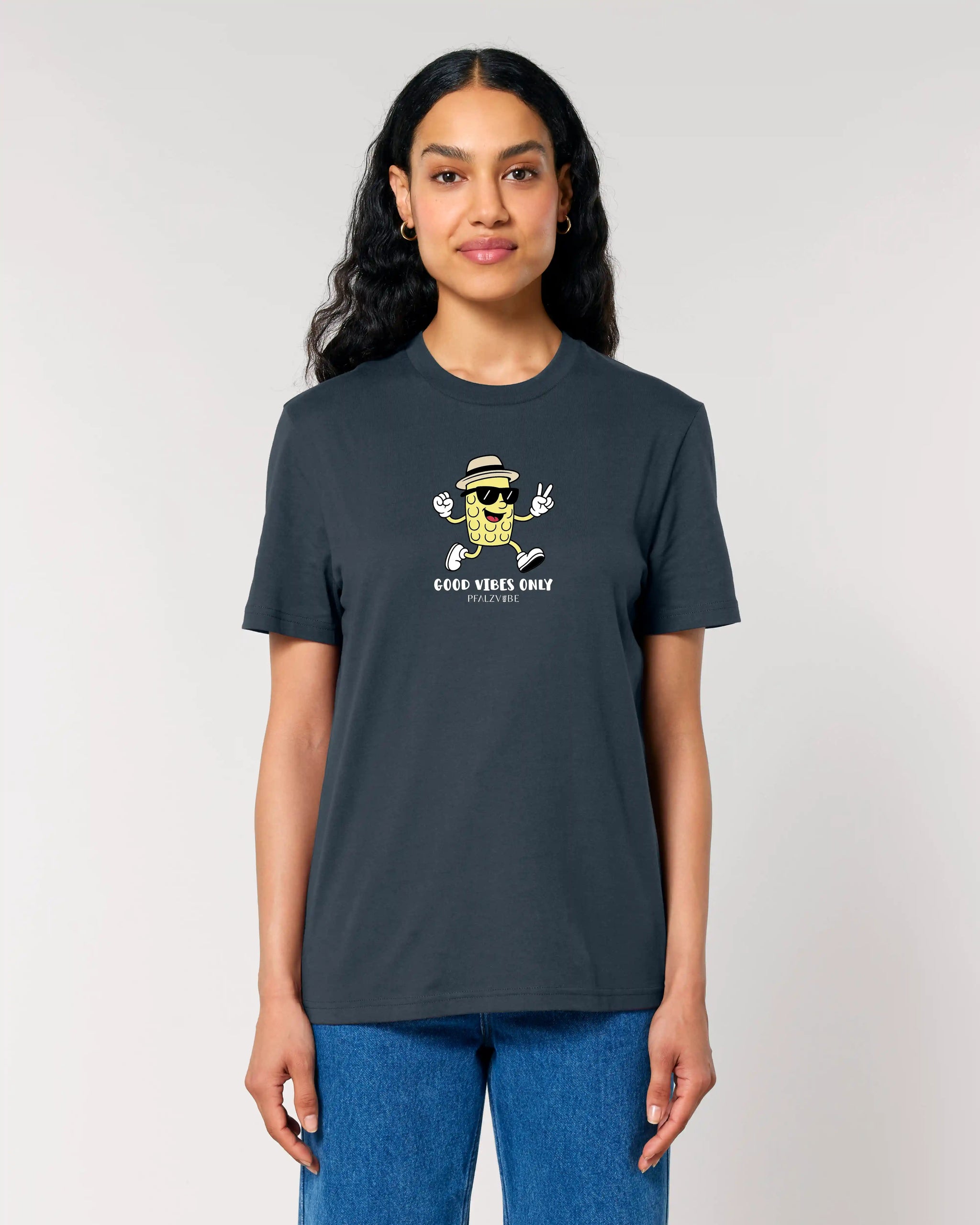 Good Vibes Only Shirt – Detailansicht – Bio Pfaelzer Streetwear | PFALZVIBE