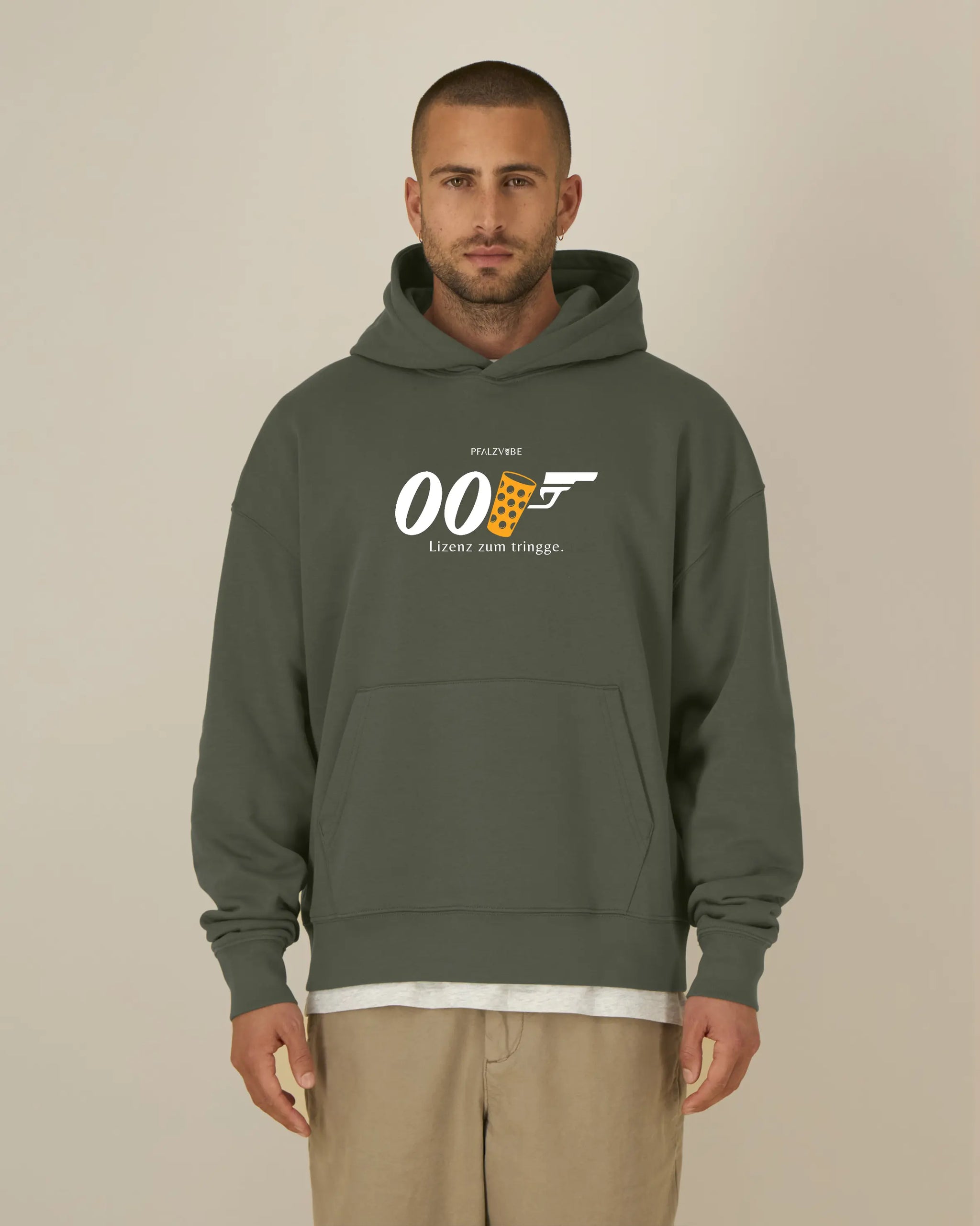 00Schorle Hoodie - Lizenz zum tringge. – Weiteres Bild – Bio Pfaelzer Streetwear | PFALZVIBE
