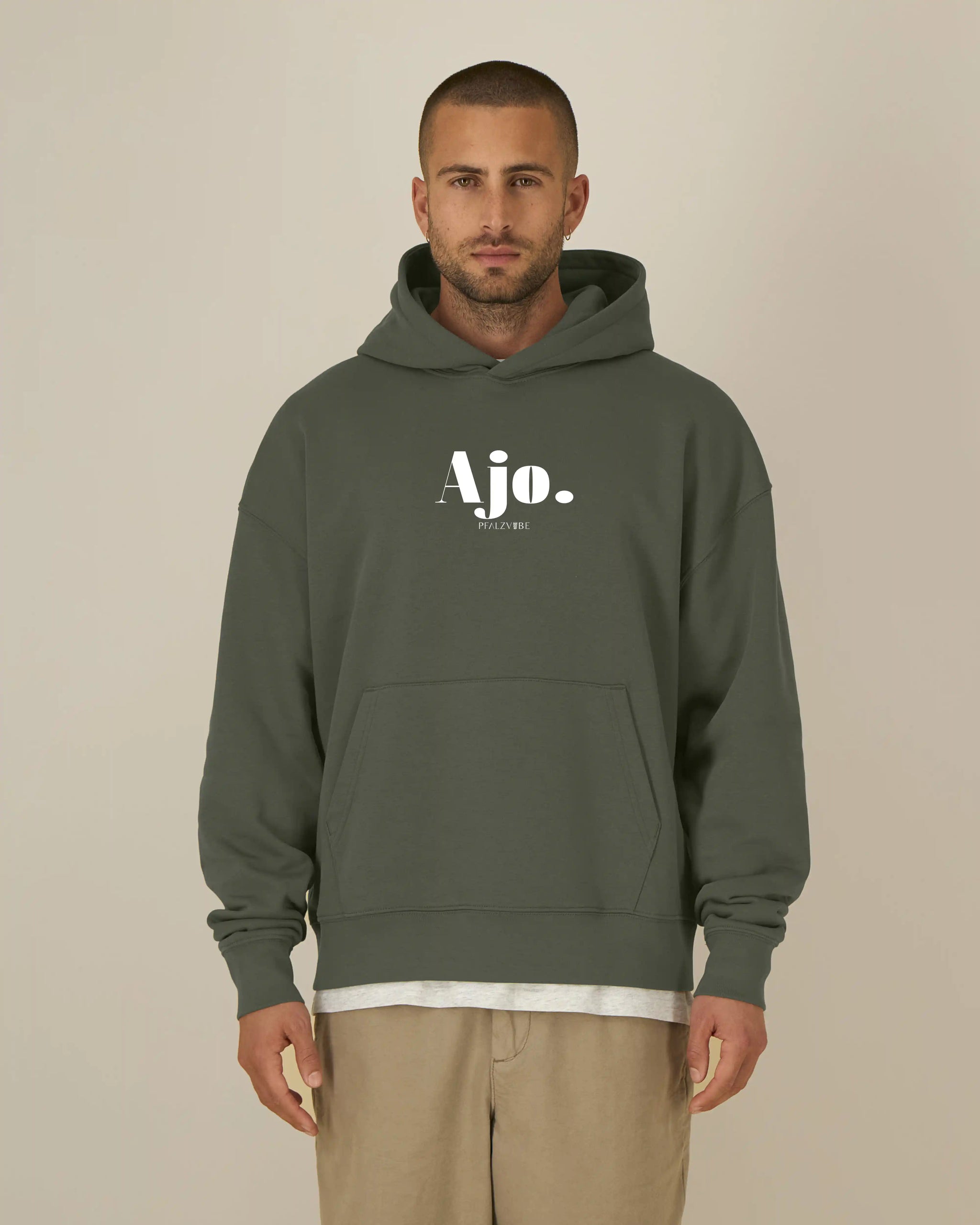 Ajo. Hoodie – Produktbild – Bio Pfaelzer Streetwear | PFALZVIBE