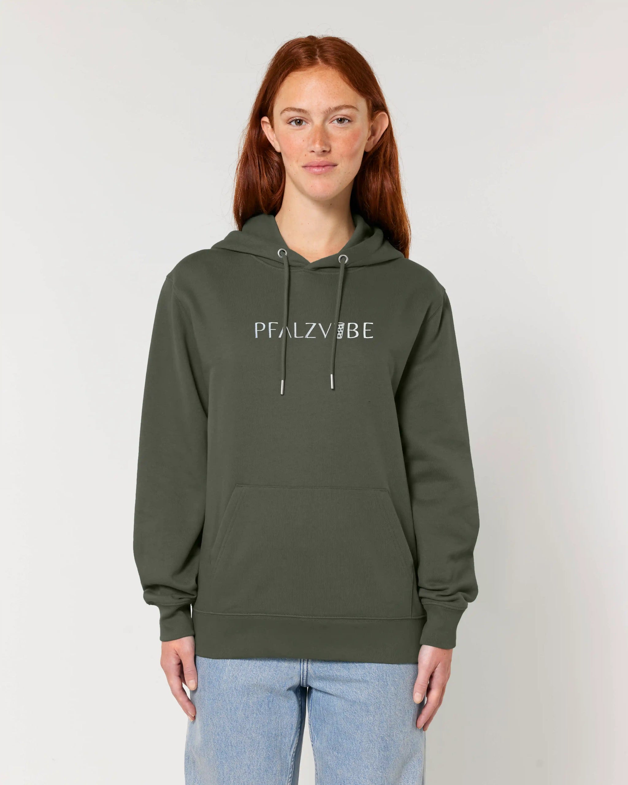 PFALZVIBE Premium Stick Hoodie – Weiteres Bild – Bio Pfaelzer Streetwear | PFALZVIBE