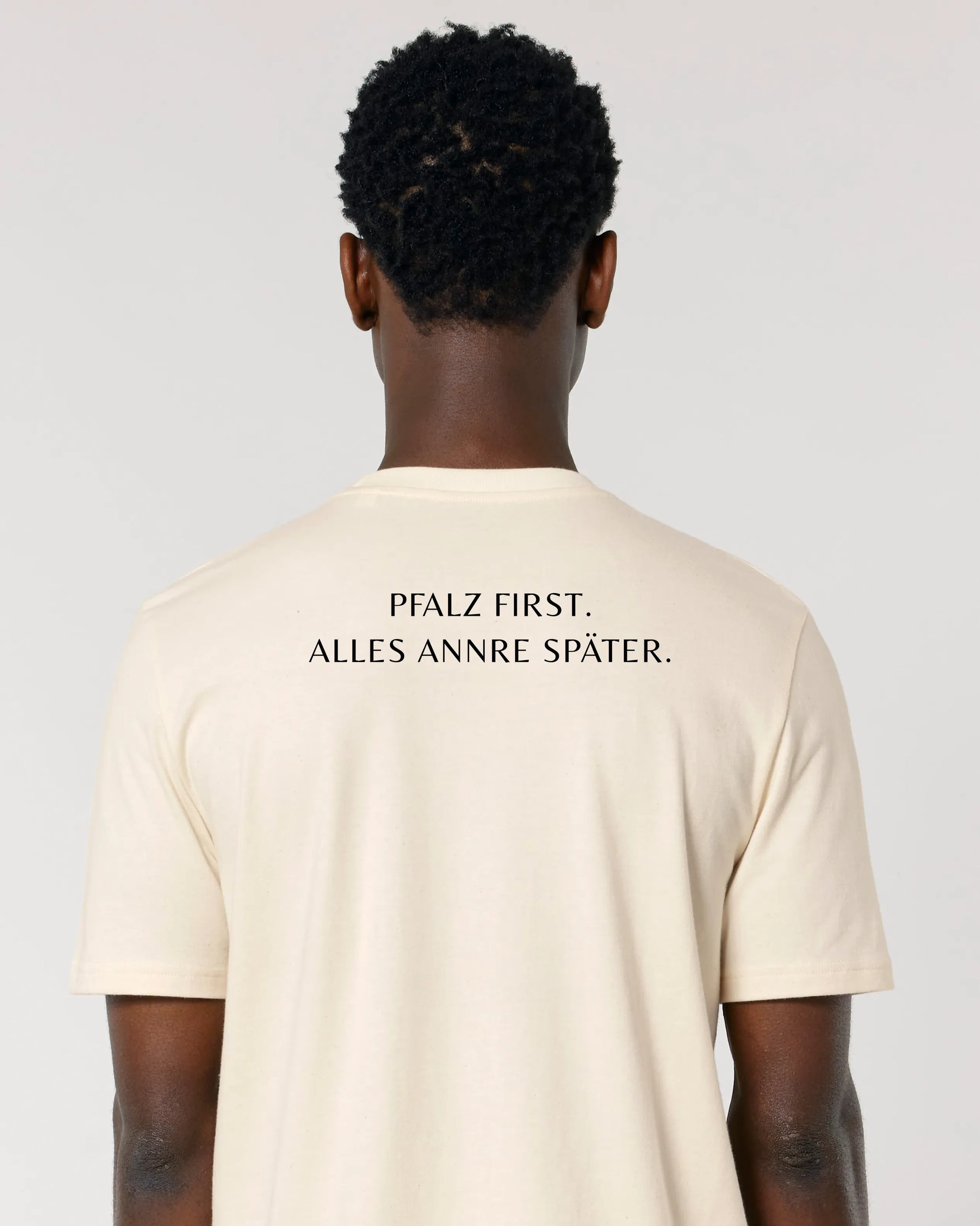 WOIWÄRTS Pfalz First T-Shirt – Produktbild – Bio Pfaelzer Streetwear | PFALZVIBE