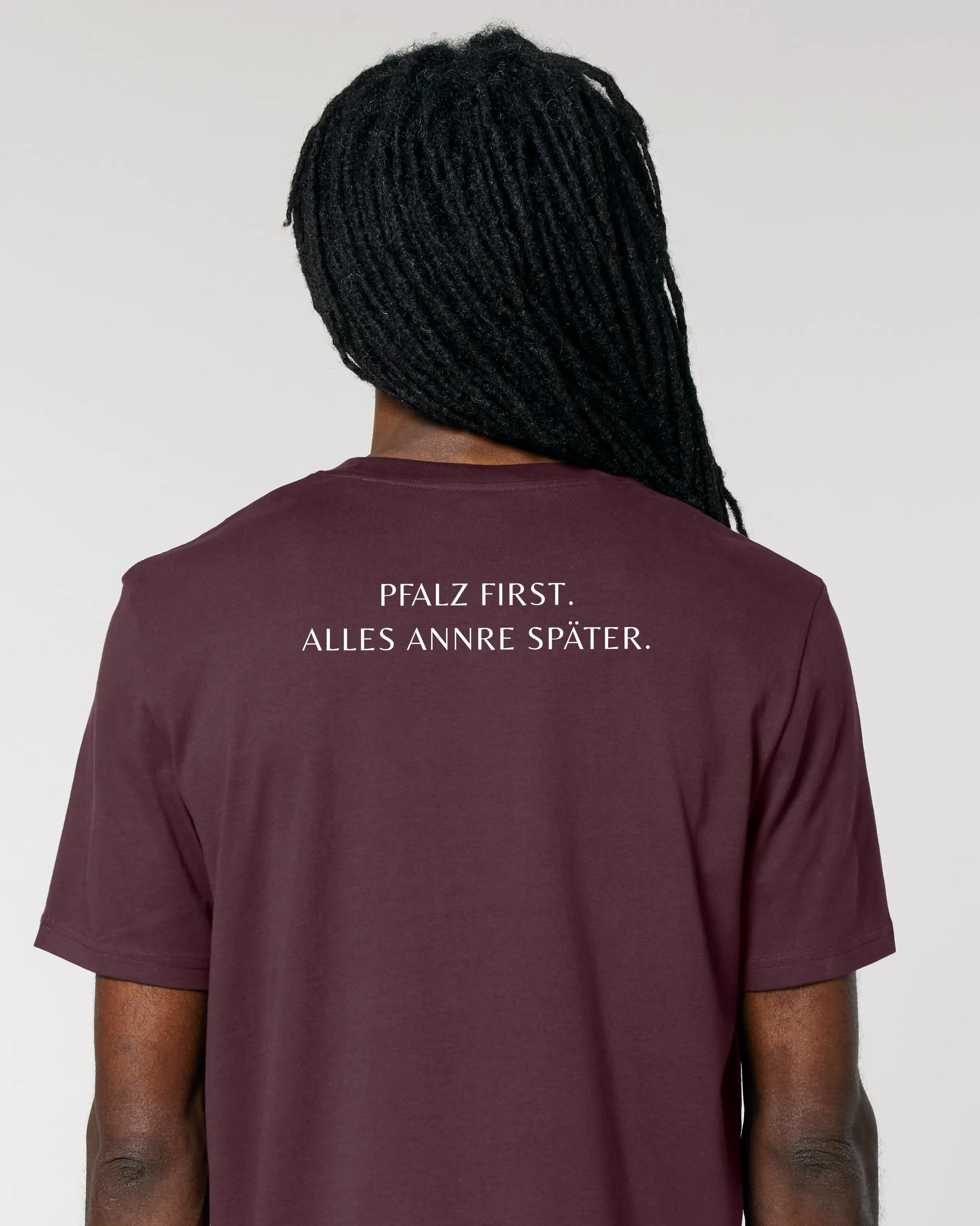 WOIWÄRTS Pfalz First T-Shirt – Seitenansicht – Bio Pfaelzer Streetwear | PFALZVIBE