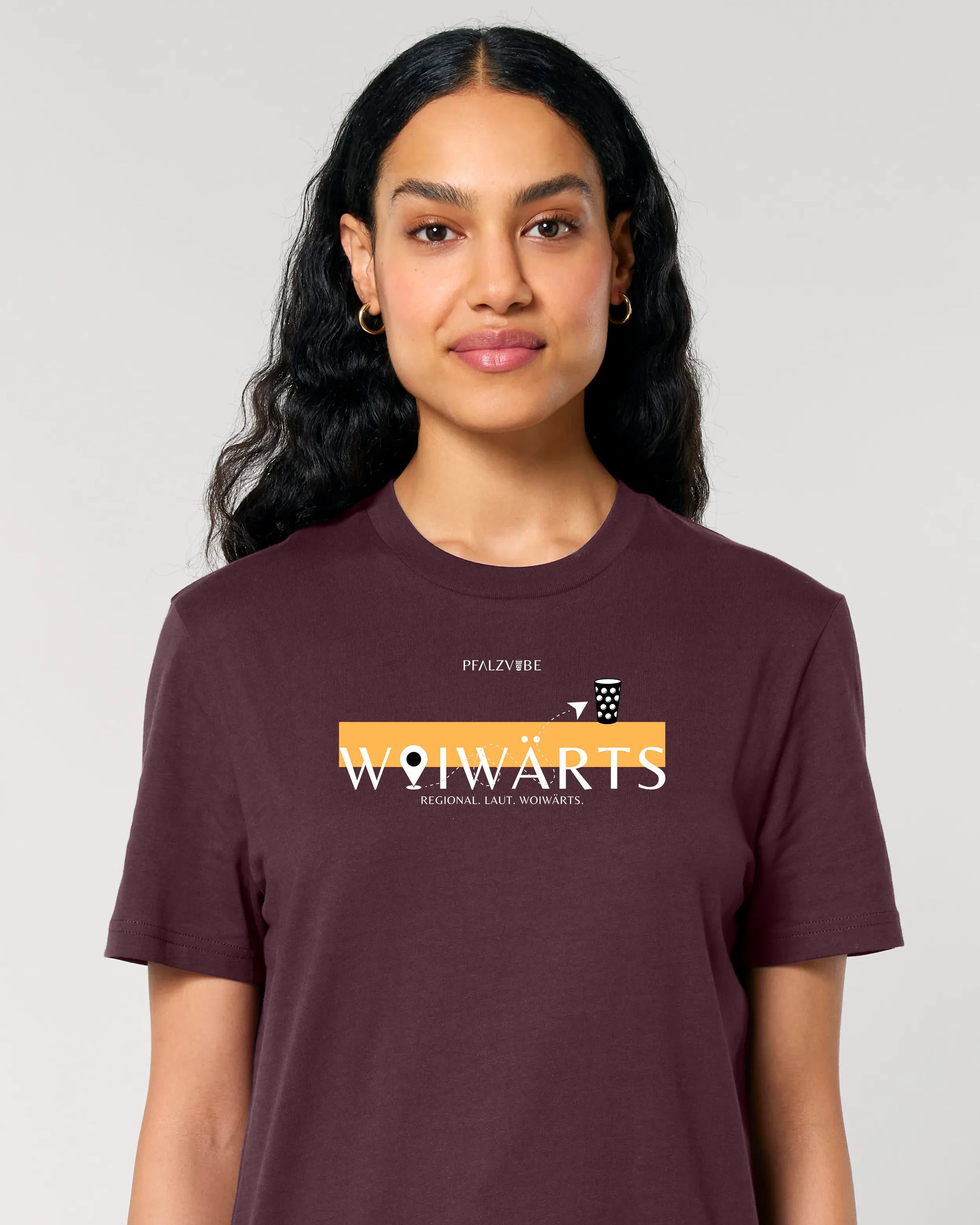 WOIWÄRTS Pfalz First T-Shirt – Detailansicht – Bio Pfaelzer Streetwear | PFALZVIBE